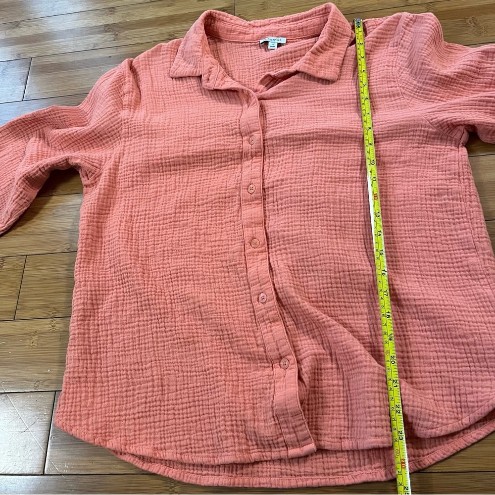 Splendid Soft Gauzey 100% Cotton Perfect Fit Button-Down Shirt in Melon Orange - Picture 10 of 10
